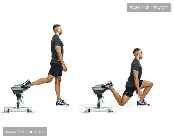 负重深蹲训练的技巧与注意事项助力提升运动表现与防止受伤 负重深蹲训练的技巧与注意事项助力提升运动表现与防止受伤